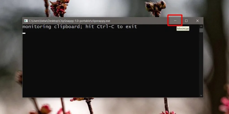 Come ridurre a icona una finestra del prompt dei comandi nella barra delle applicazioni su Windows 10