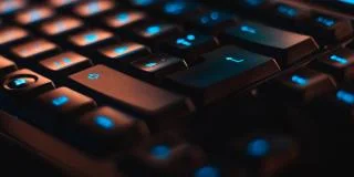 如何在 Windows 10 上刪除鍵盤佈局