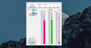 如何在 Windows 10 上的外部顯示器上管理 RGB