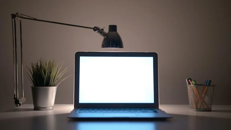 Oscuramento dello schermo Windows 10