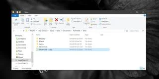 如何在 Windows 10 的多個顯示器上顯示 Rainmeter 皮膚