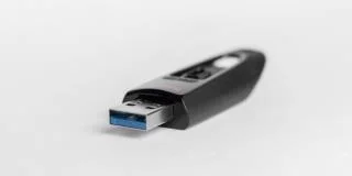 如何從 USB 啟動