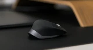 Come pulire correttamente un tappetino per mouse (Guida)