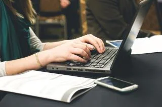 最佳免費辦公軟件（2021 版）：Word、PowerPoint 和 Excel 的替代品