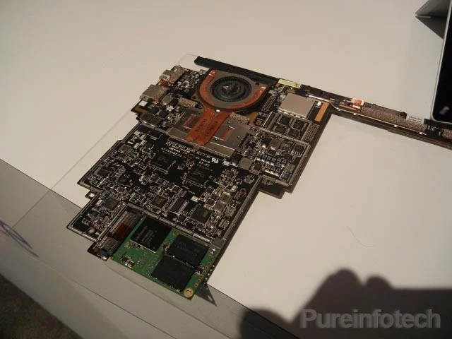 Surface Pro 3: un vistazo al interior de los componentes que hacen funcionar esta tableta.