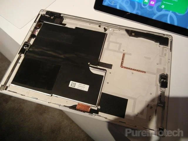 Surface Pro 3: un vistazo al interior de los componentes que hacen funcionar esta tableta.