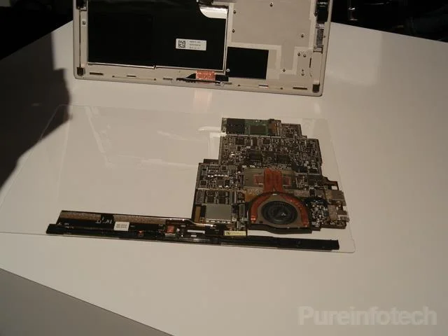 Surface Pro 3: un vistazo al interior de los componentes que hacen funcionar esta tableta.